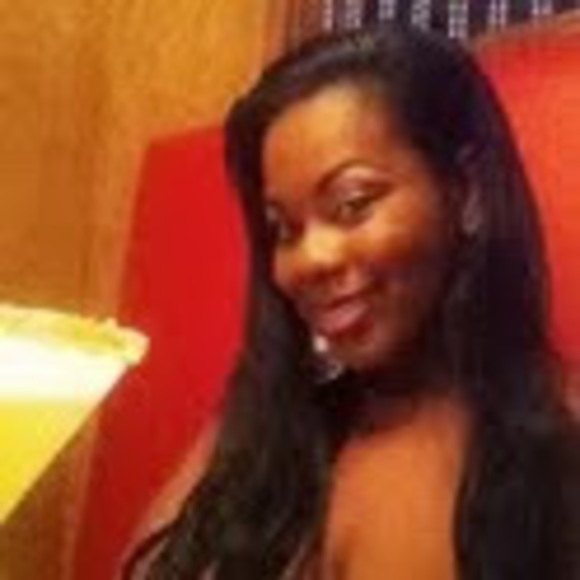 Meet your Posher, Aisha - Picture 1 of 1